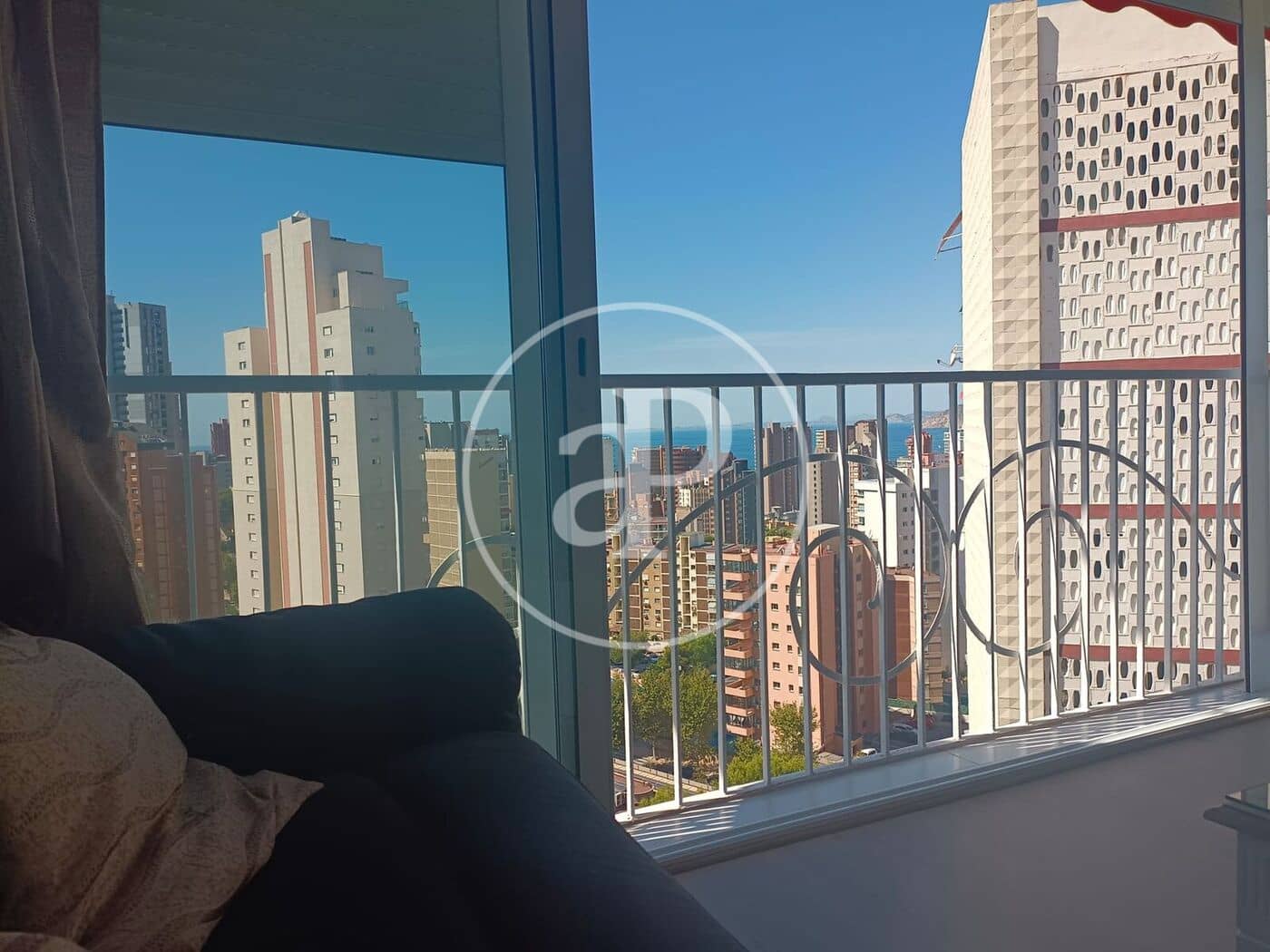 1 soverom Leilighet til leie i Benidorm med svømmebasseng - € 950 (Ref: 9431136)