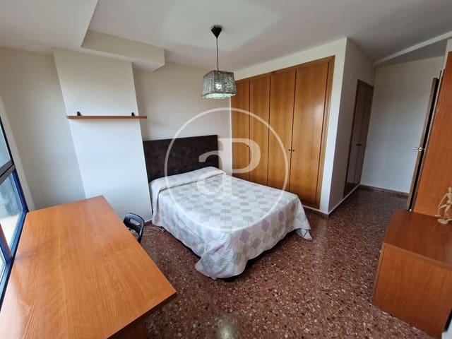 2 bedroom Apartment for rent in La torre, Valencia city - € 1,300 (Ref: 9433612)