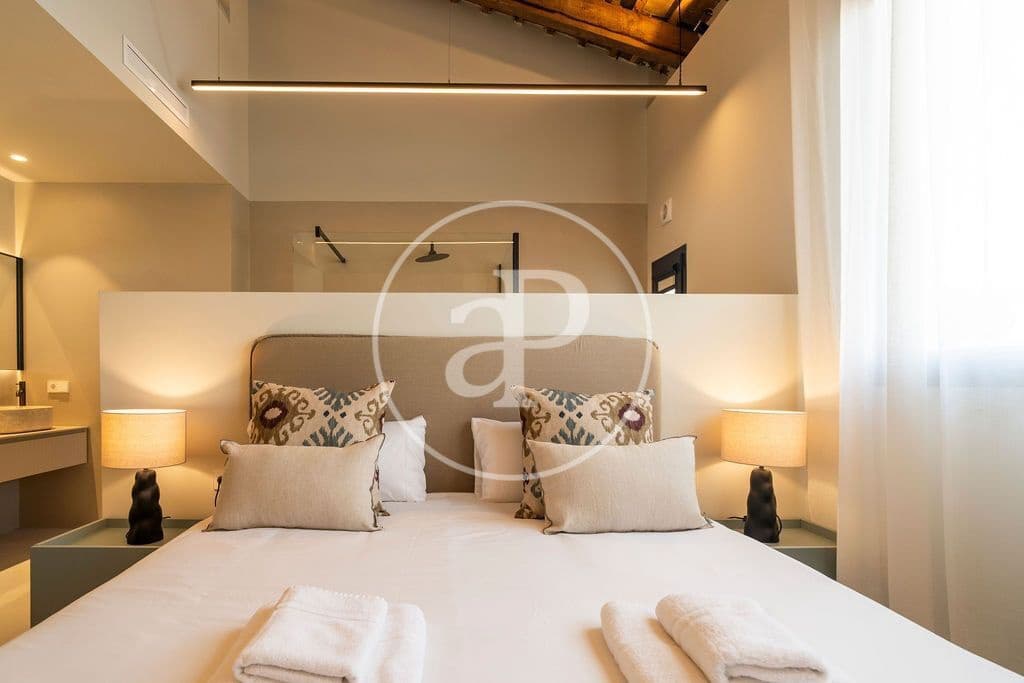 4 sypialnia Apartament do wynajęcia w Miasto Walencja - 5 000 € (Ref: 9433613)