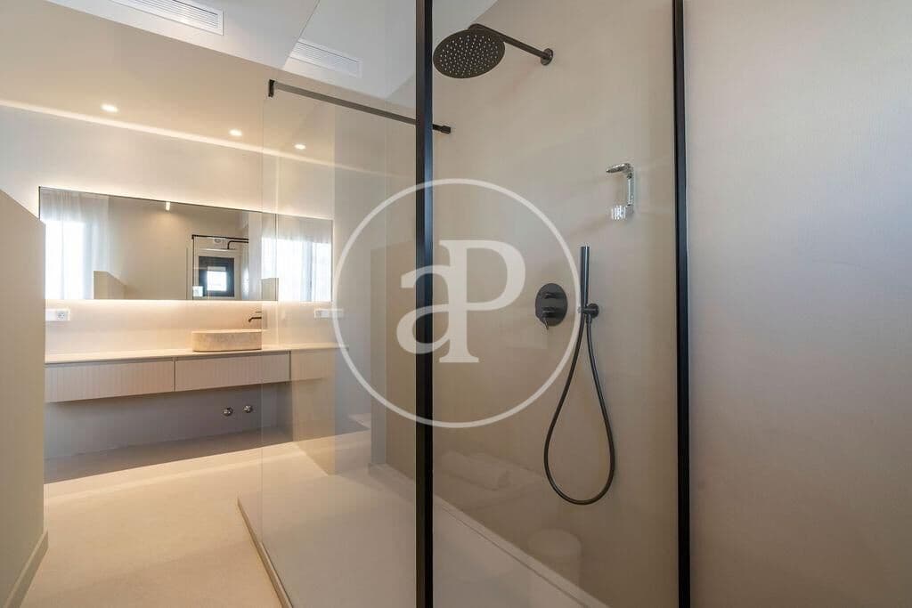 4 sypialnia Apartament do wynajęcia w Miasto Walencja - 5 000 € (Ref: 9433613)