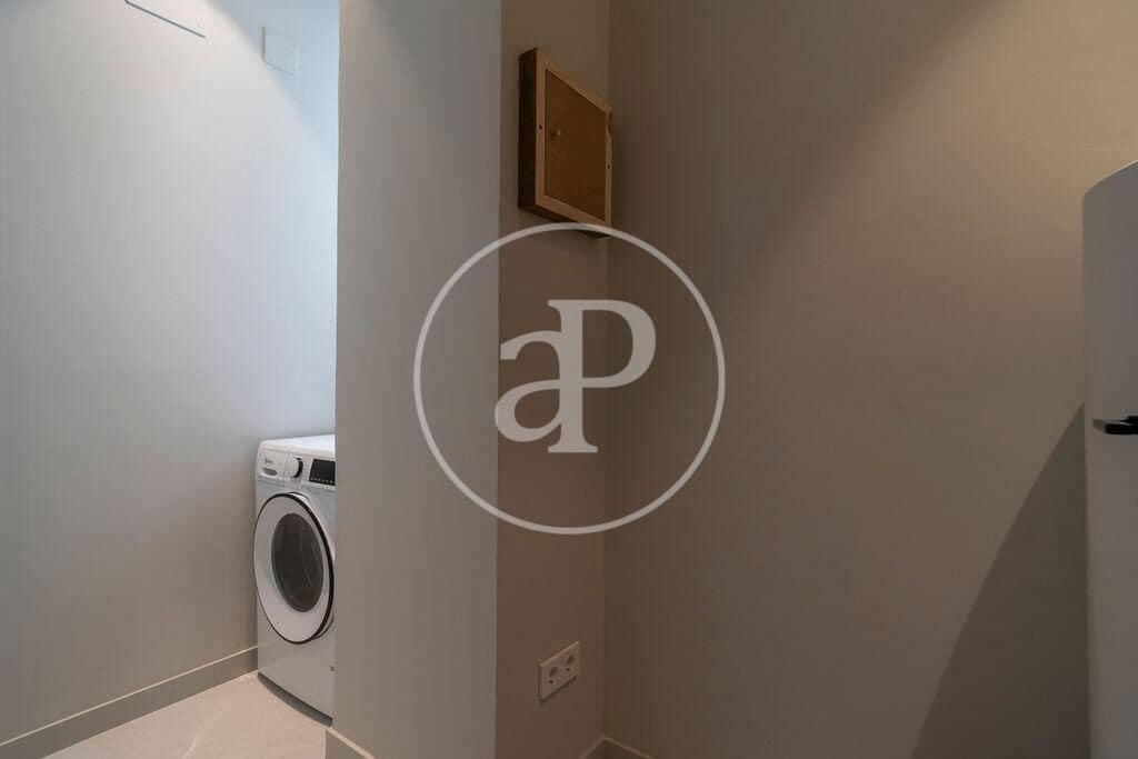 4 sypialnia Apartament do wynajęcia w Miasto Walencja - 5 000 € (Ref: 9433613)