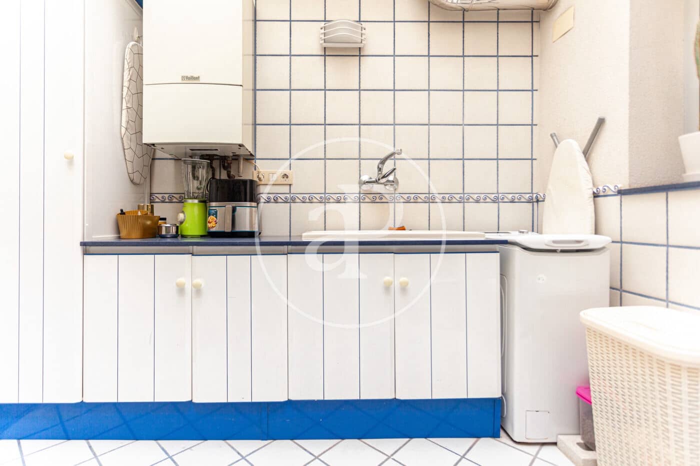 5 soveværelse Villa til salg i Castello de la Plana - € 350.000 (Ref: 9433618)