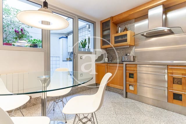 5 soveværelse Villa til salg i Centro, Castelló de la Plana - € 350.000 (Ref: 9433618)