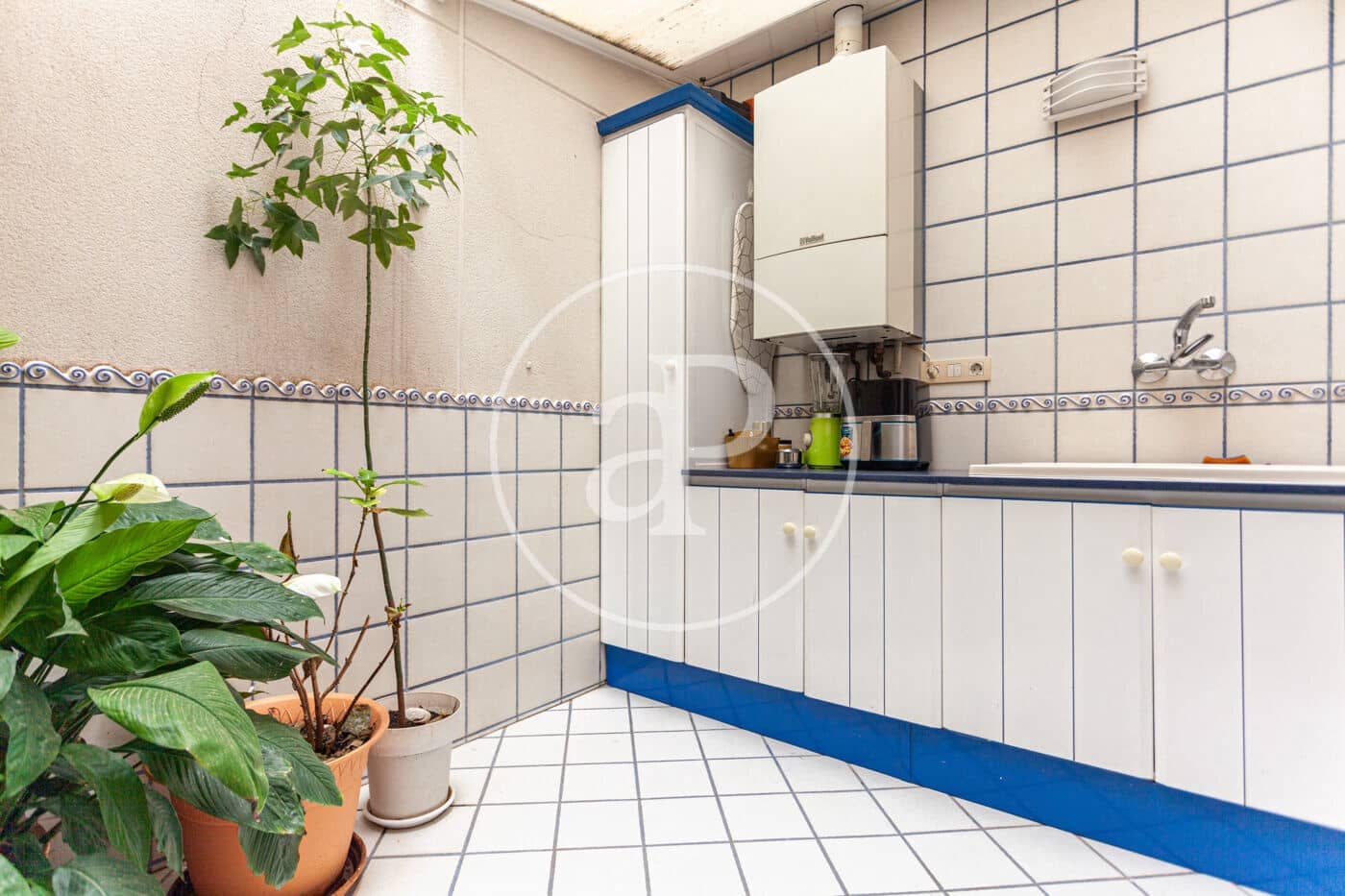 5 soveværelse Villa til salg i Castello de la Plana - € 350.000 (Ref: 9433618)