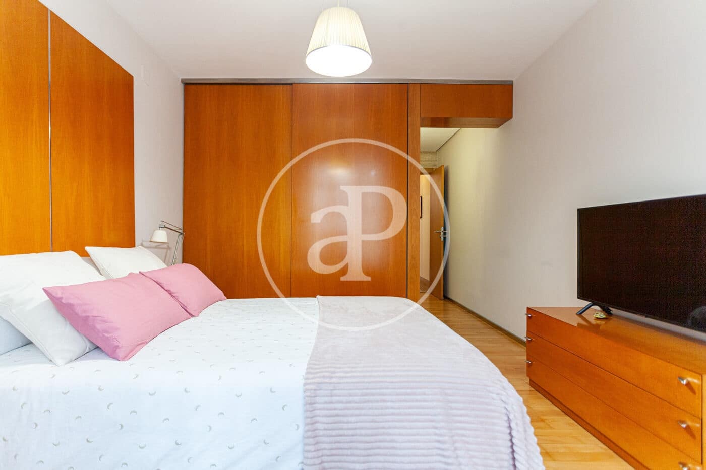 5 soveværelse Villa til salg i Castello de la Plana - € 350.000 (Ref: 9433618)