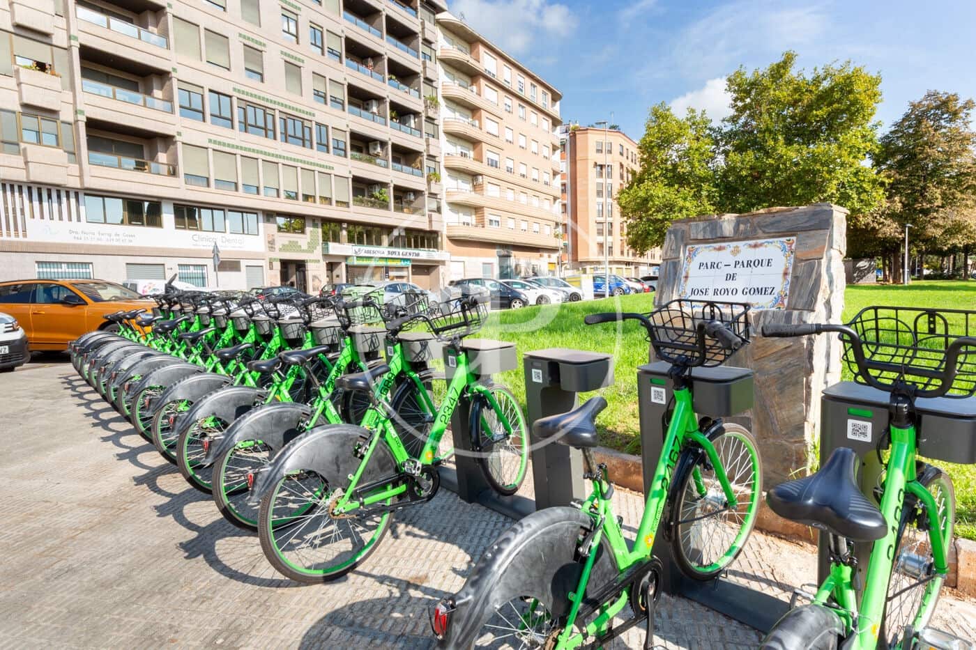 5 soveværelse Villa til salg i Castello de la Plana - € 350.000 (Ref: 9433618)