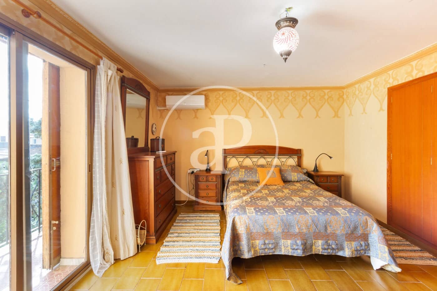 8 slaapkamer Villa te koop in Serra met zwembad - € 700.000 (Ref: 9437501)