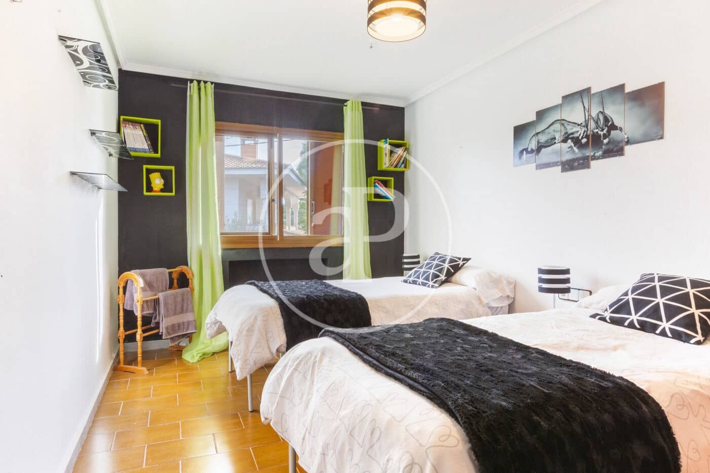 8 slaapkamer Villa te koop in Serra met zwembad - € 700.000 (Ref: 9437501)