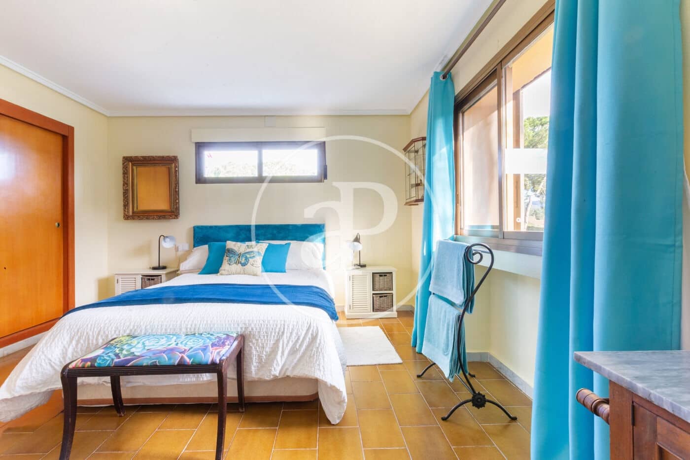 8 slaapkamer Villa te koop in Serra met zwembad - € 700.000 (Ref: 9437501)