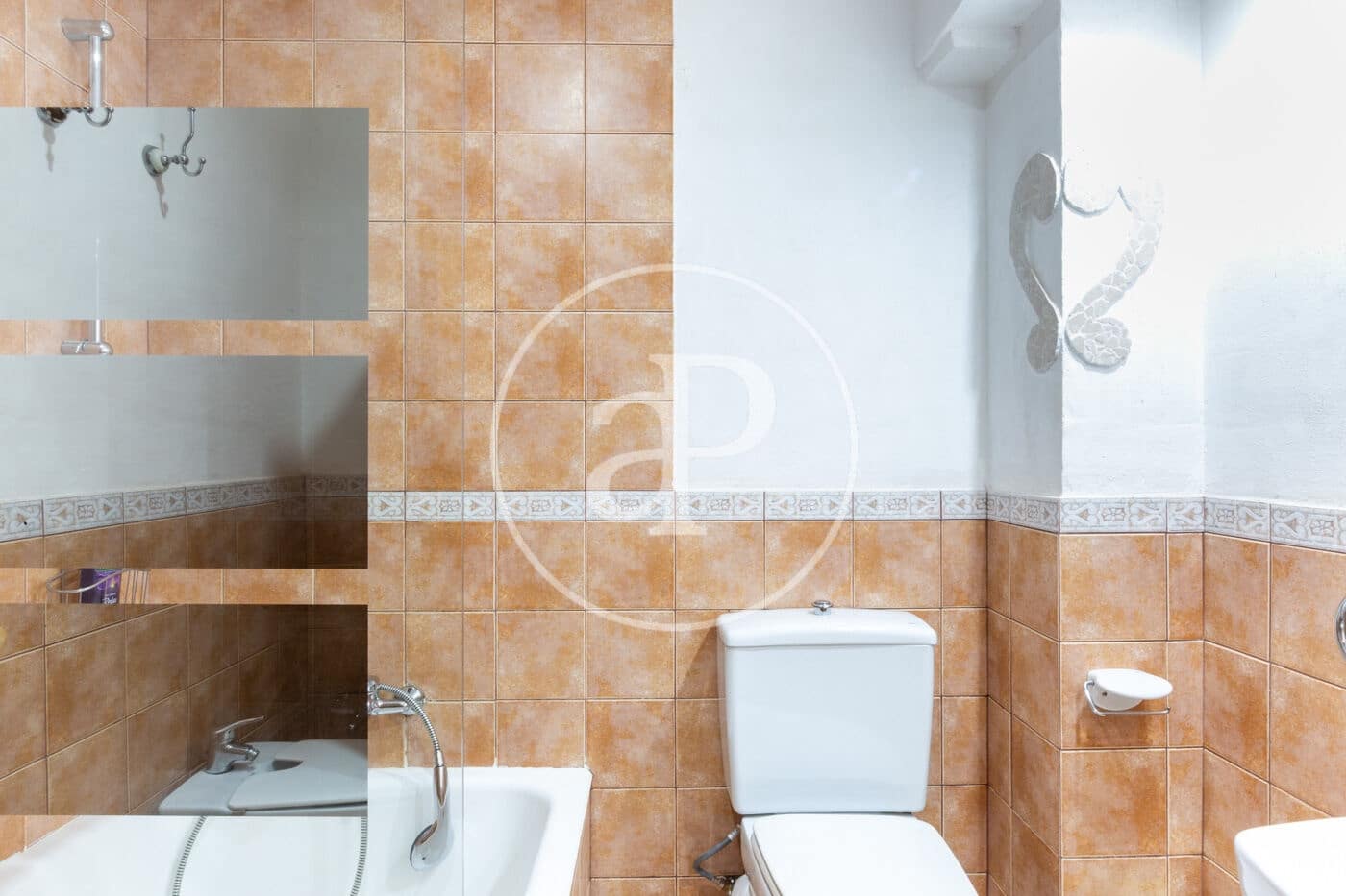 8 slaapkamer Villa te koop in Serra met zwembad - € 700.000 (Ref: 9437501)