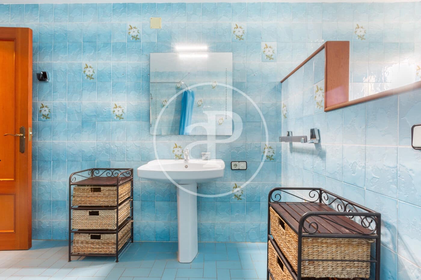 8 slaapkamer Villa te koop in Serra met zwembad - € 700.000 (Ref: 9437501)