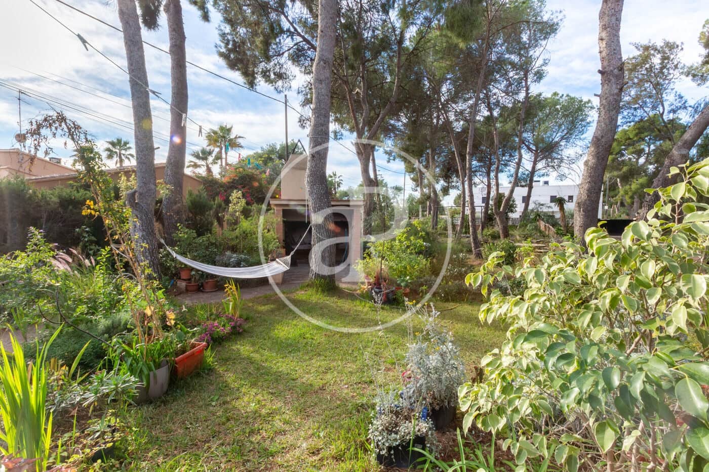 8 slaapkamer Villa te koop in Serra met zwembad - € 700.000 (Ref: 9437501)