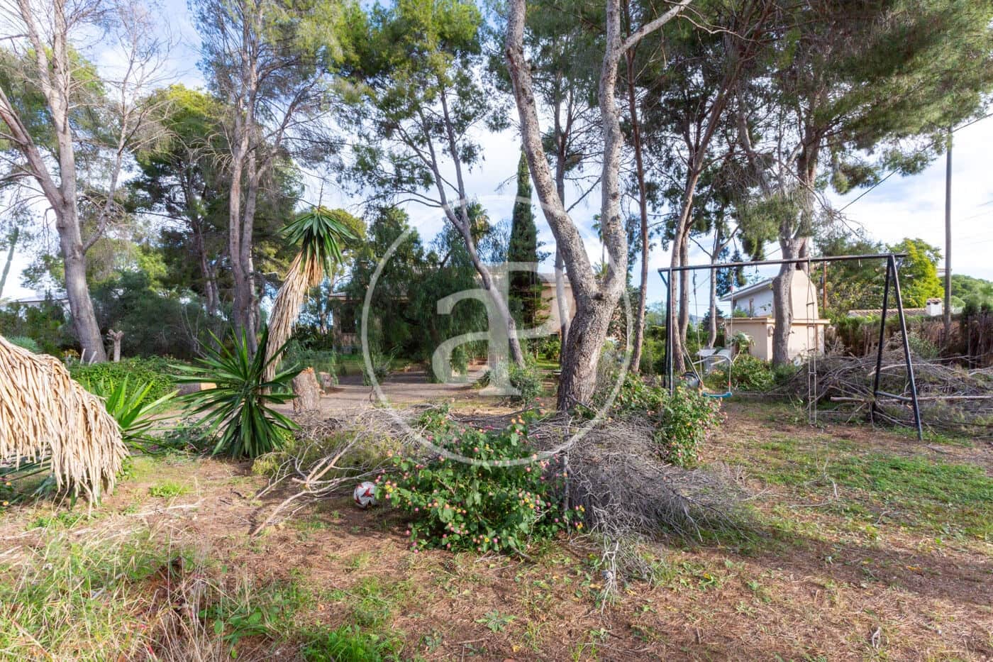 8 slaapkamer Villa te koop in Serra met zwembad - € 700.000 (Ref: 9437501)