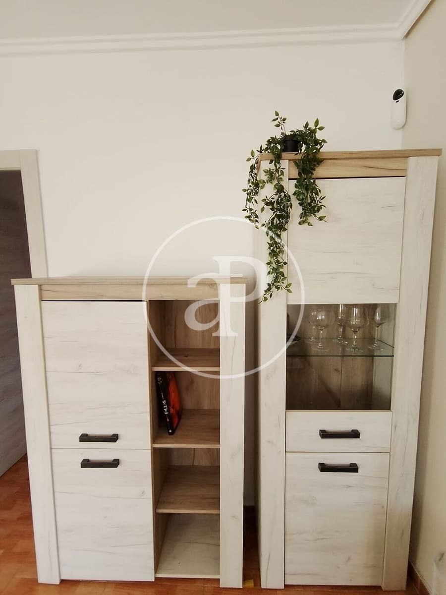 Apartamento de 3 habitaciones en València ciudad en alquiler - 1.800 € (Ref: 9437503)
