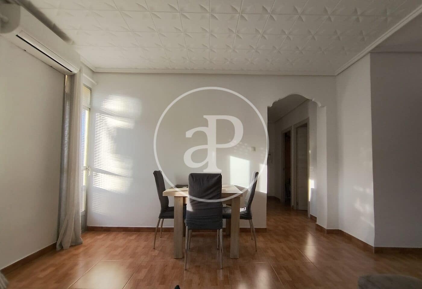 Apartamento de 3 habitaciones en València ciudad en alquiler - 1.800 € (Ref: 9437503)