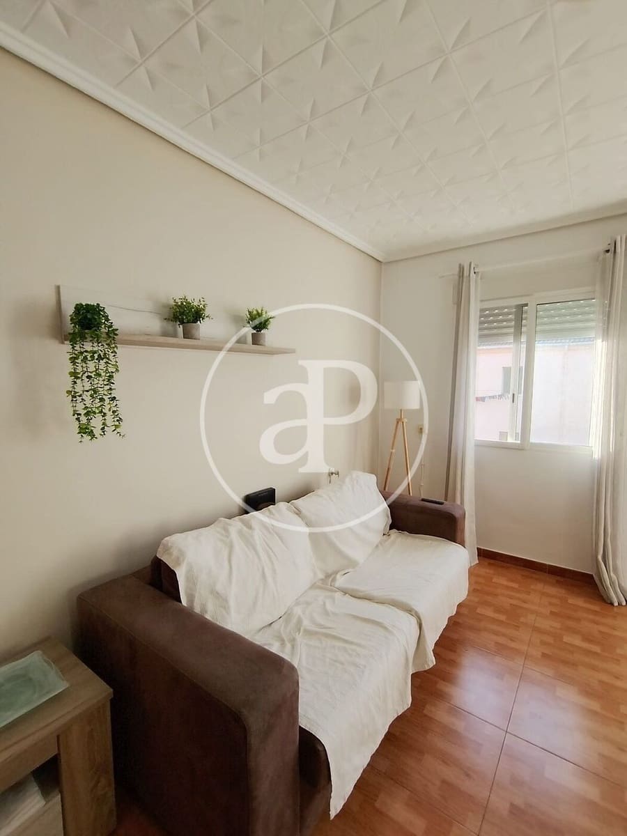 Apartamento de 3 habitaciones en València ciudad en alquiler - 1.800 € (Ref: 9437503)