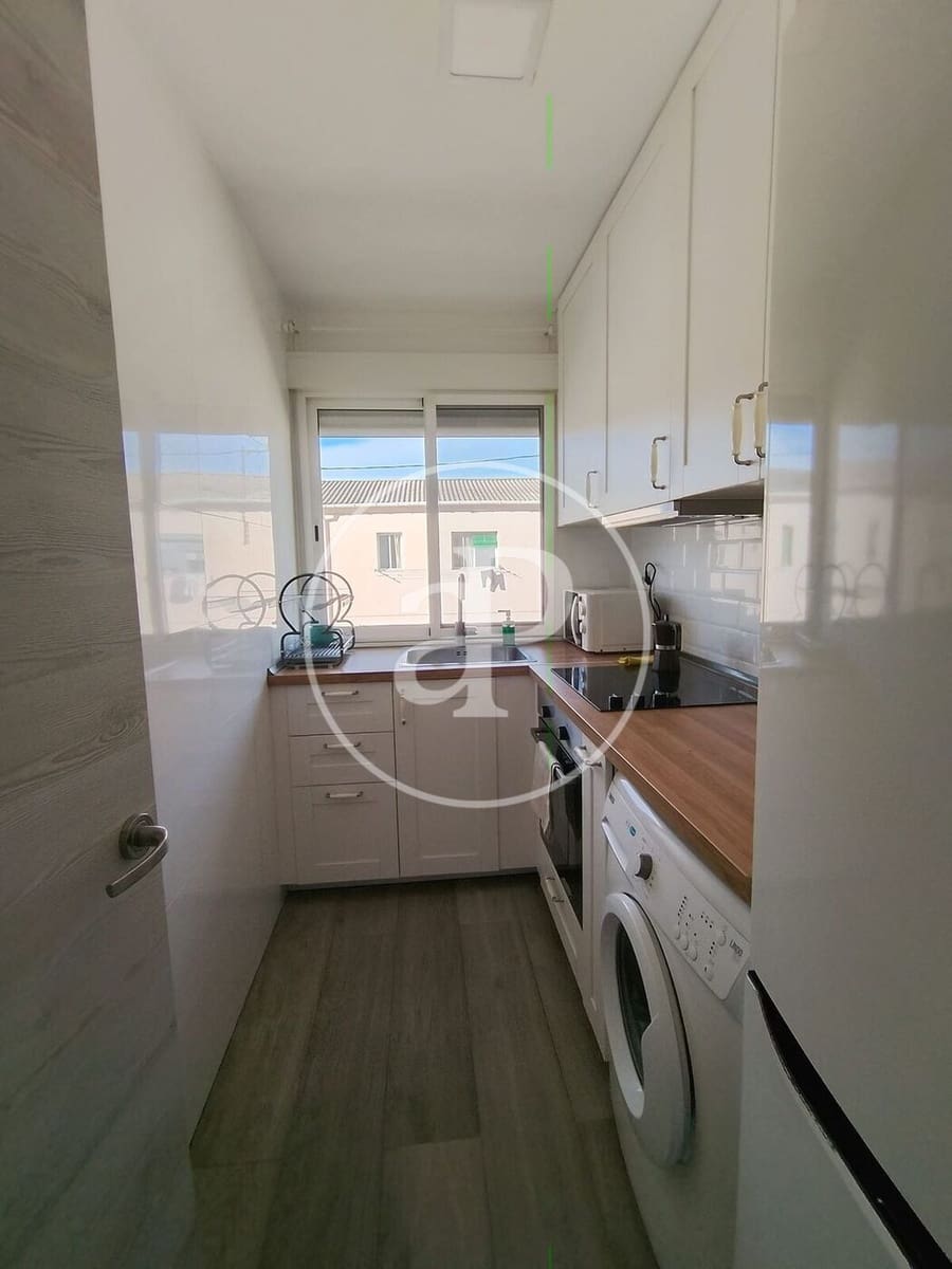 Apartamento de 3 habitaciones en València ciudad en alquiler - 1.800 € (Ref: 9437503)