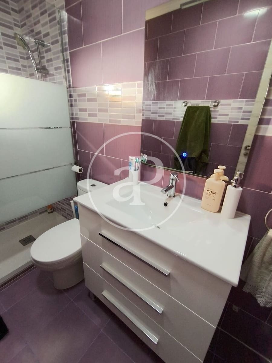 Apartamento de 3 habitaciones en València ciudad en alquiler - 1.800 € (Ref: 9437503)