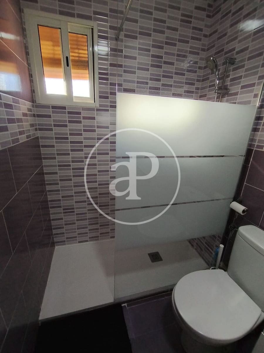 Apartamento de 3 habitaciones en València ciudad en alquiler - 1.800 € (Ref: 9437503)