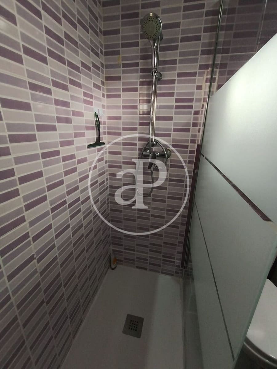 Apartamento de 3 habitaciones en València ciudad en alquiler - 1.800 € (Ref: 9437503)