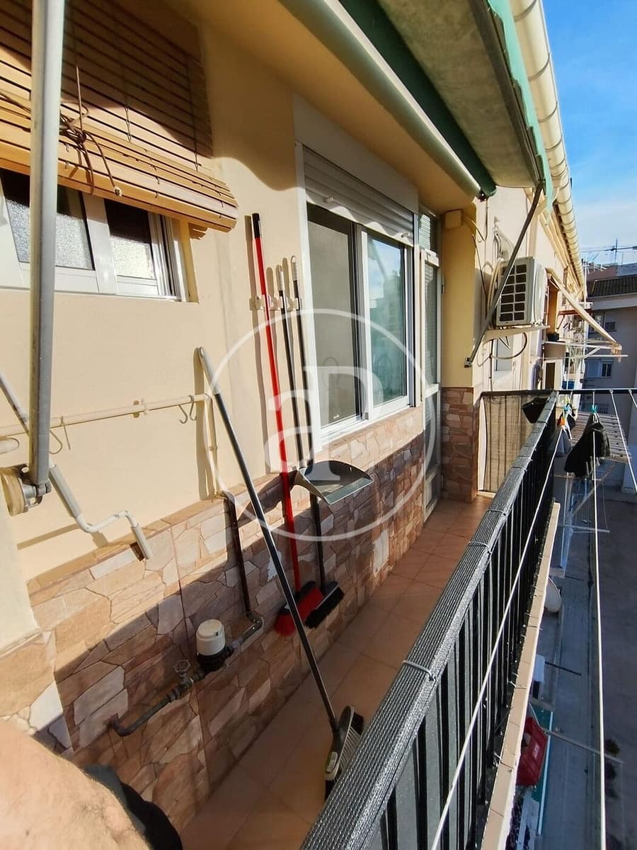 Apartamento de 3 habitaciones en València ciudad en alquiler - 1.800 € (Ref: 9437503)