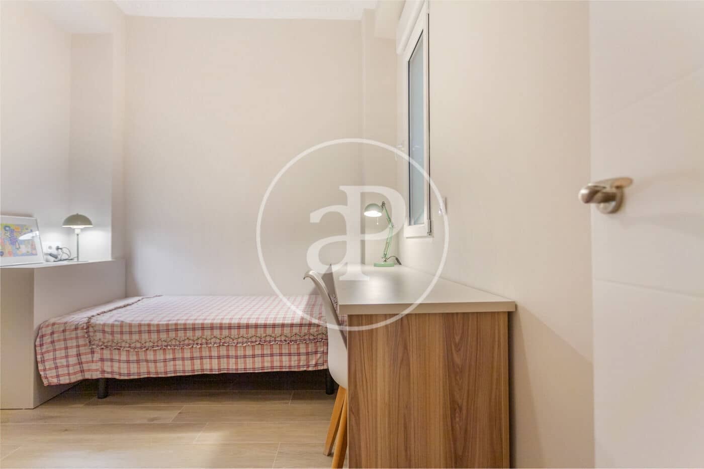 2 makuuhuone Huoneisto vuokrattavana paikassa Valencia kaupunki - 3 000 € (Ref: 9437504)