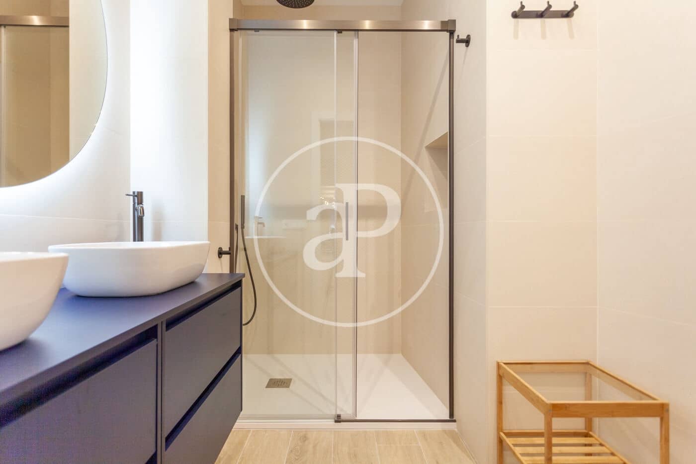 2 makuuhuone Huoneisto vuokrattavana paikassa Valencia kaupunki - 3 000 € (Ref: 9437504)