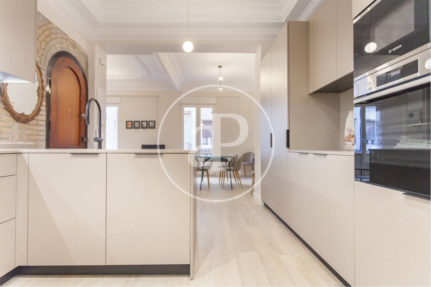 2 makuuhuone Huoneisto vuokrattavana paikassa Valencia kaupunki - 3 000 € (Ref: 9437504)