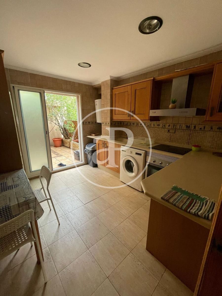 3 sypialnia Apartament na sprzedaż w Miasto Walencja - 365 000 € (Ref: 9437505)