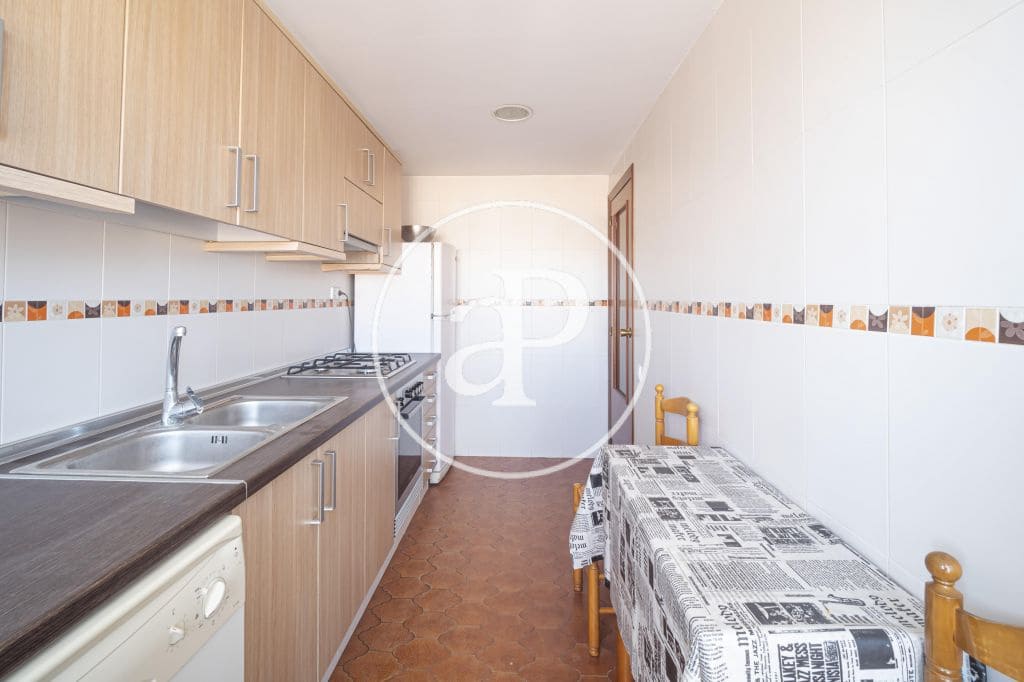 4 makuuhuone Huoneisto vuokrattavana paikassa Valencia kaupunki - 1 600 € (Ref: 9437506)