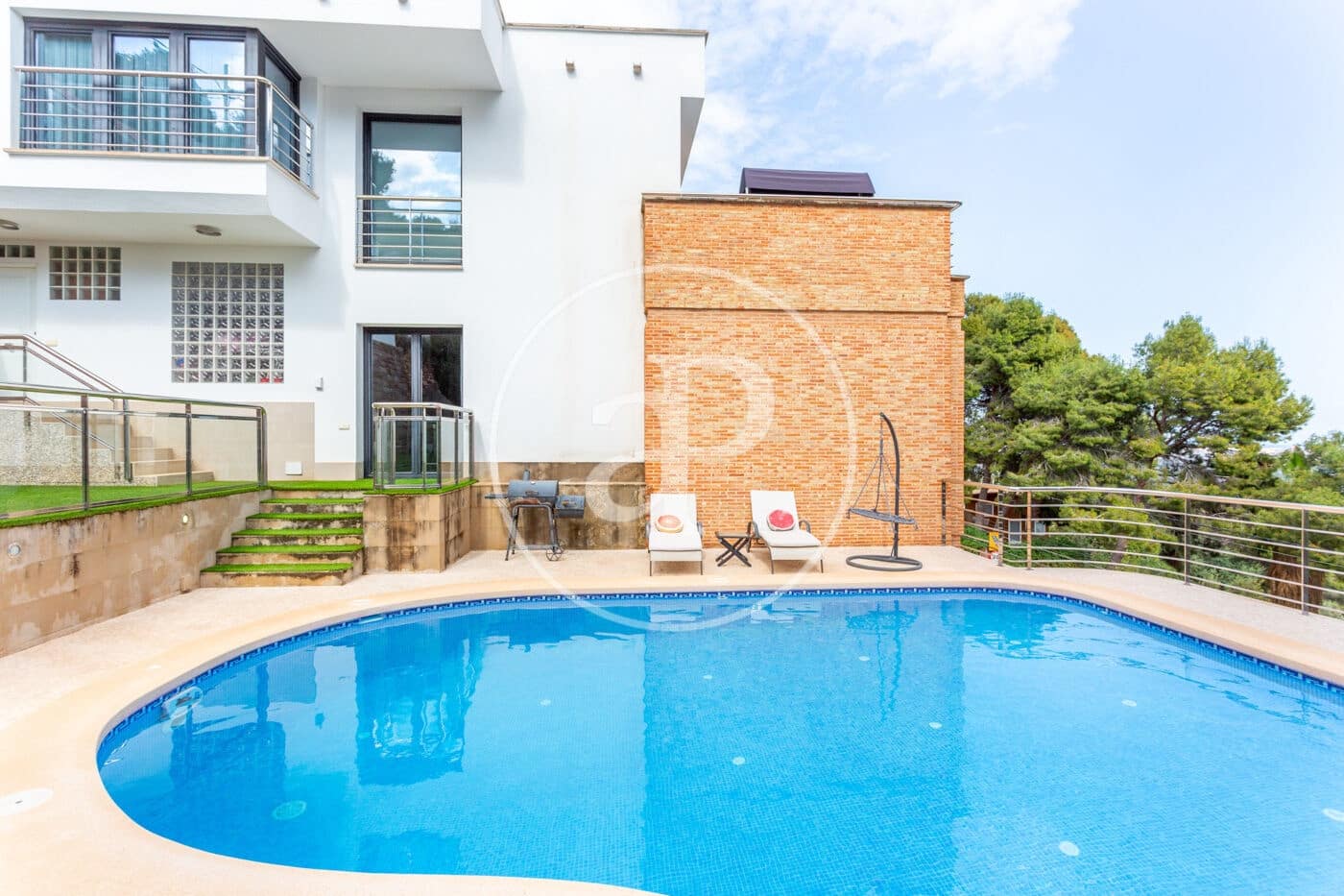 5 bedroom Villa for rent in Pucol with pool - € 5,500 (Ref: 9440609)