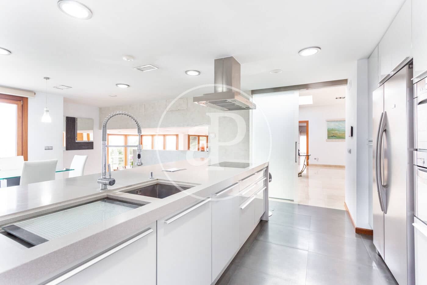 5 bedroom Villa for rent in Pucol with pool - € 5,500 (Ref: 9440609)