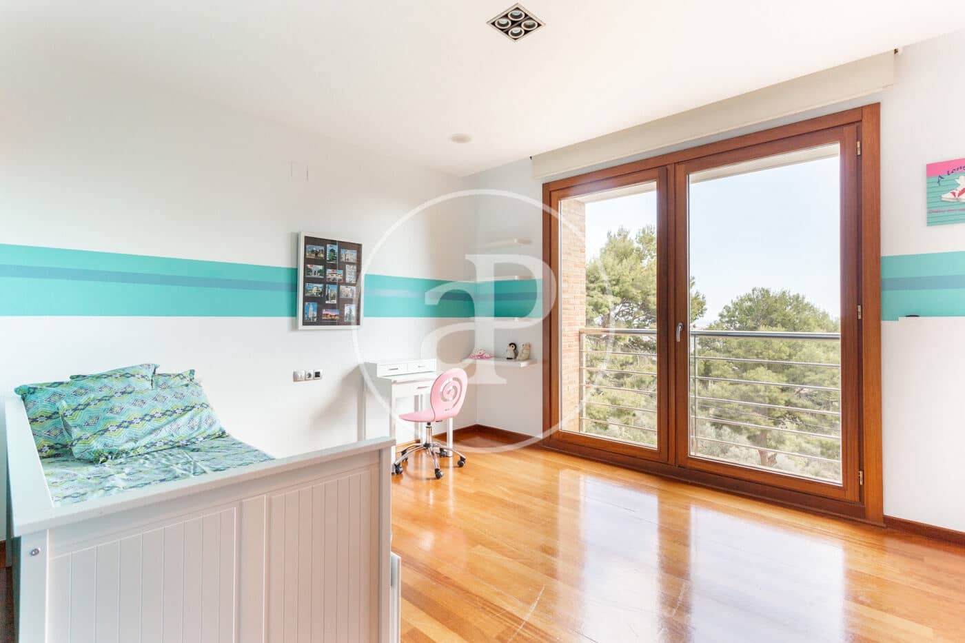 5 bedroom Villa for rent in Pucol with pool - € 5,500 (Ref: 9440609)