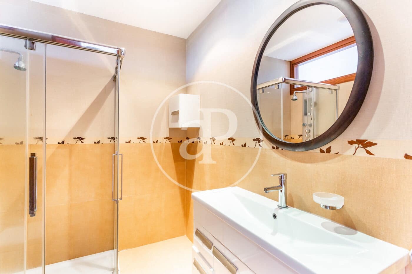 5 bedroom Villa for rent in Pucol with pool - € 5,500 (Ref: 9440609)