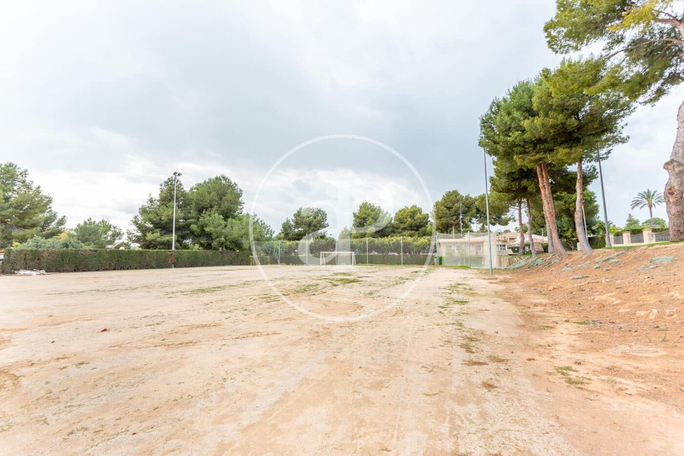 5 bedroom Villa for rent in Pucol with pool - € 5,500 (Ref: 9440609)