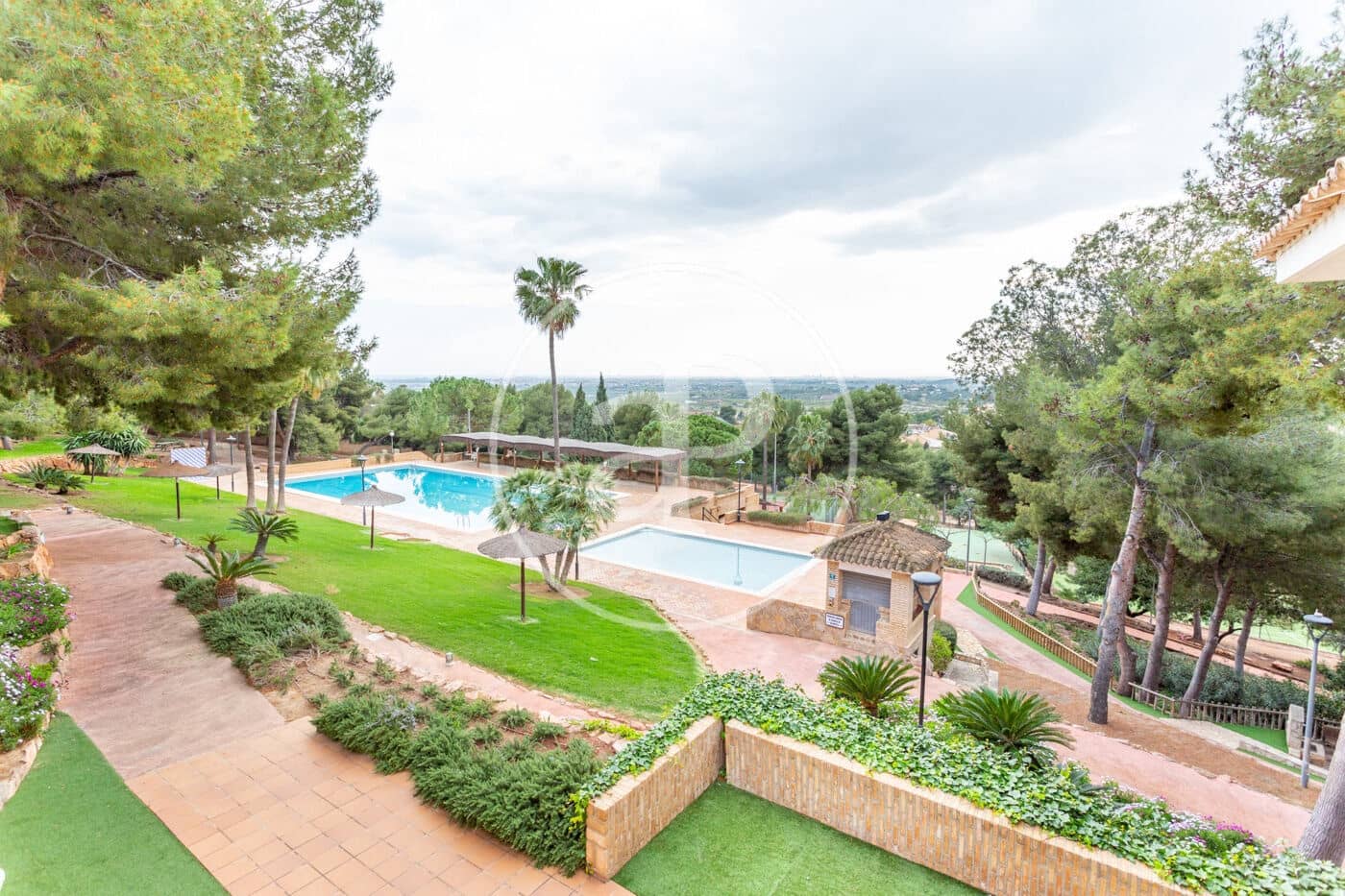 5 bedroom Villa for rent in Pucol with pool - € 5,500 (Ref: 9440609)