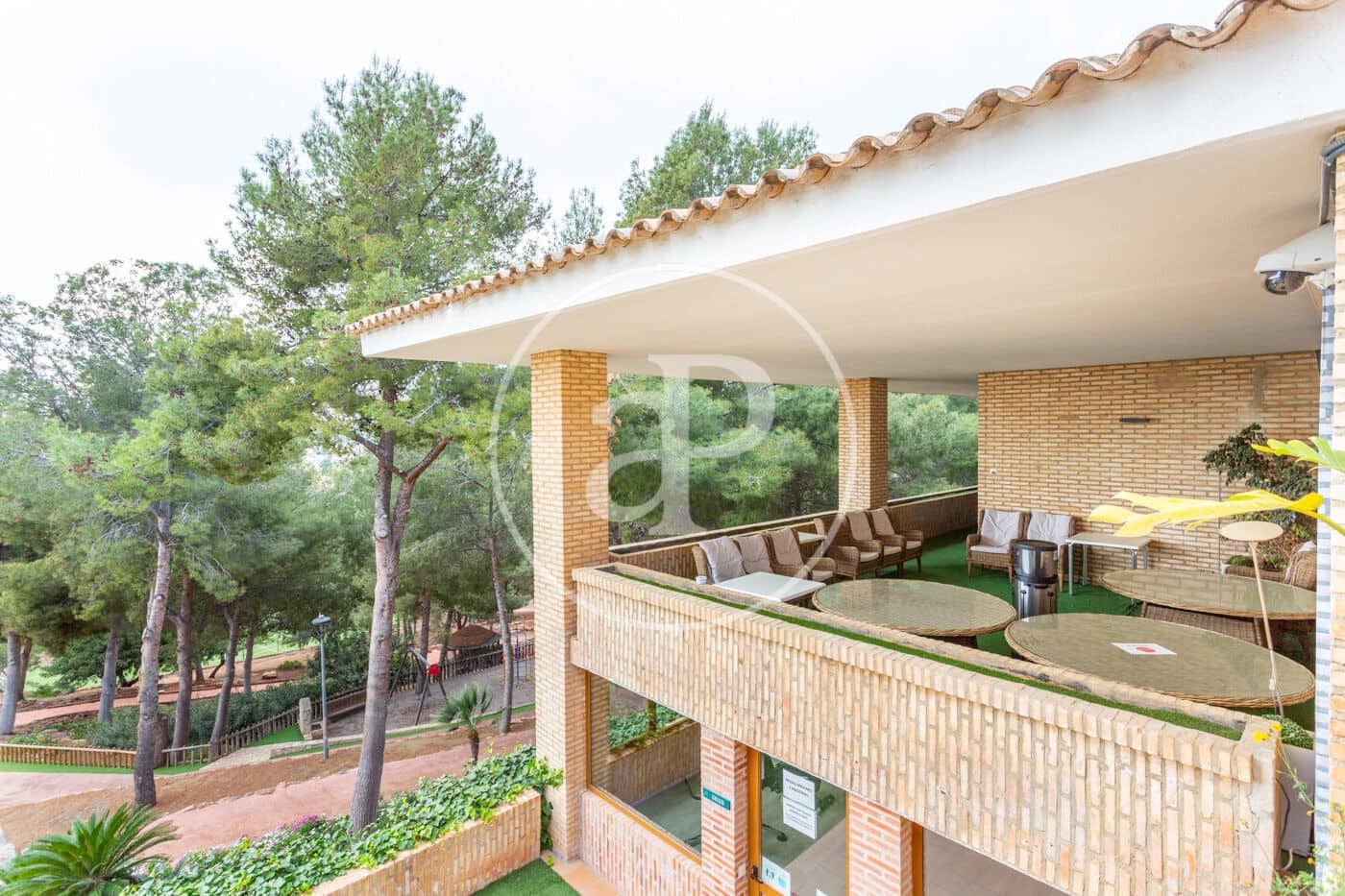 5 bedroom Villa for rent in Pucol with pool - € 5,500 (Ref: 9440609)