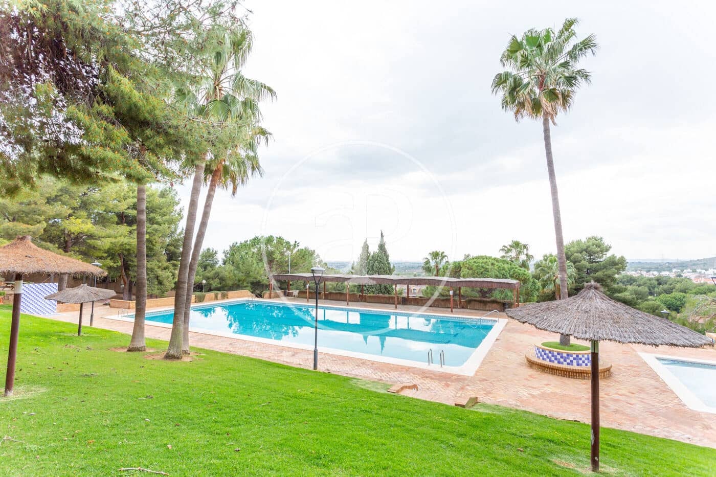 5 bedroom Villa for rent in Pucol with pool - € 5,500 (Ref: 9440609)