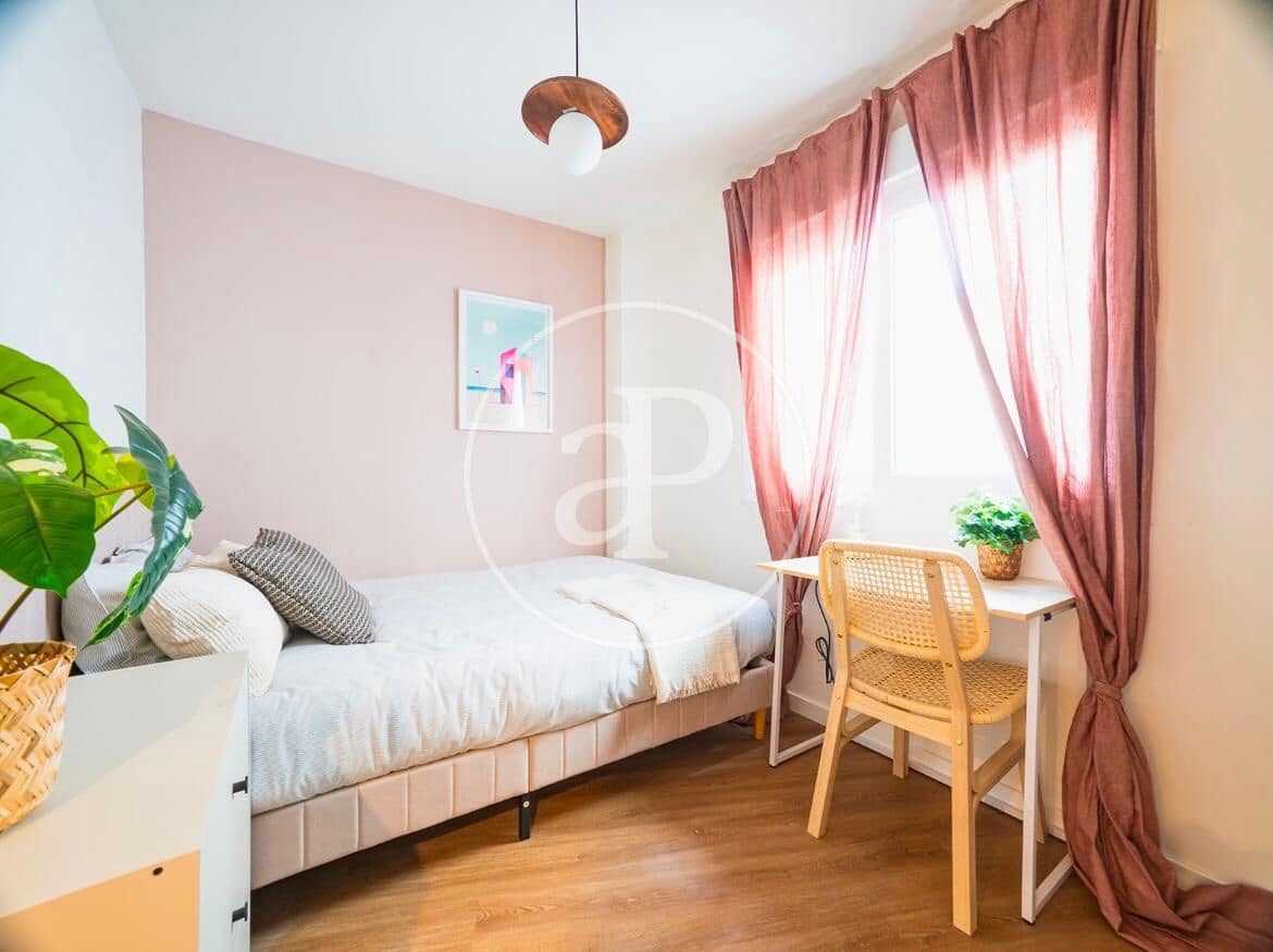 5 soveværelse Lejlighed til salg i Valencia by - € 377.000 (Ref: 9440611)