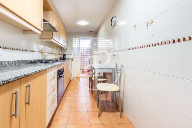 3 bedroom Apartment for rent in Paiporta - € 1,100 (Ref: 9440613)