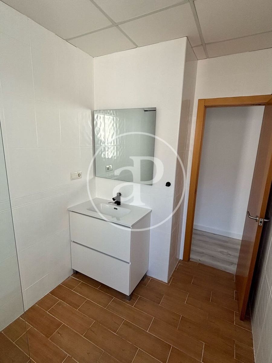 3 bedroom Apartment for rent in Valencia city - € 1,190 (Ref: 9446445)