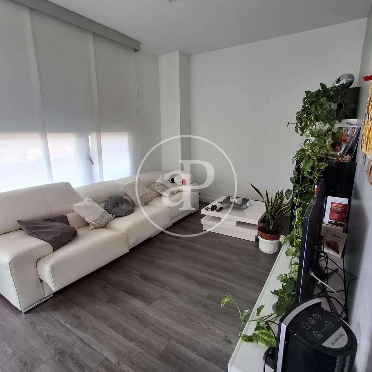 2 bedroom Apartment for rent in Torrent - € 1,150 (Ref: 9446448)