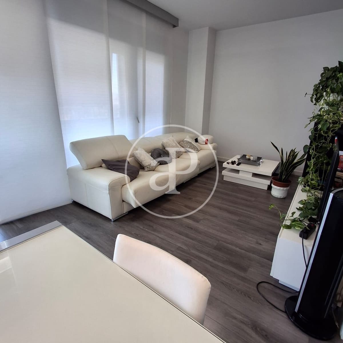 2 bedroom Apartment for rent in Torrent - € 1,150 (Ref: 9446448)