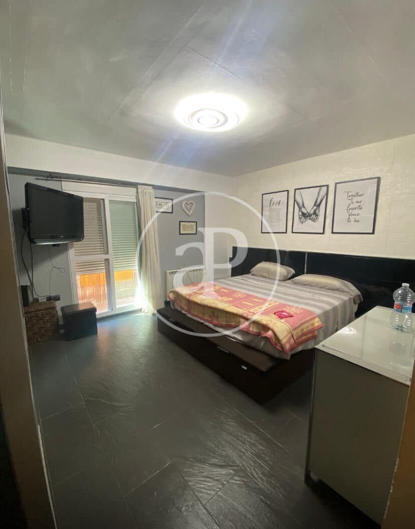 4 sypialnia Apartament na sprzedaż w Paterna - 235 000 € (Ref: 9449386)