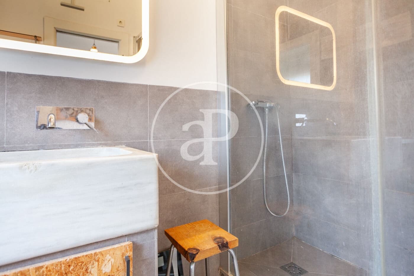 2 soveværelse Penthouse til leje i Valencia by - € 1.650 (Ref: 9449387)