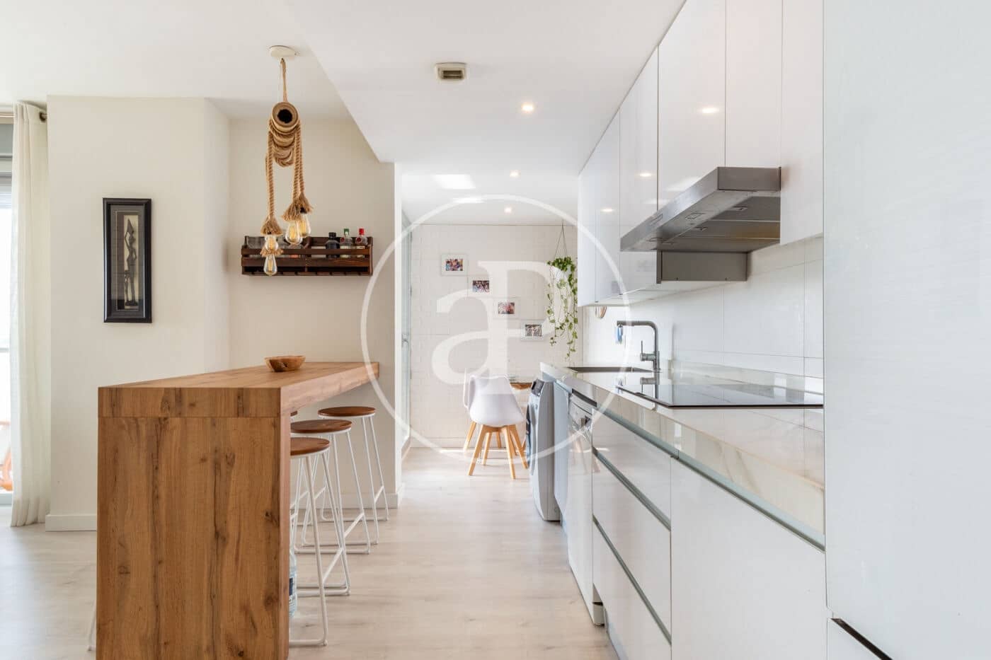 Appartement de 3 chambres à louer à Valence ville avec piscine - 2 000 € (Ref: 9451099)