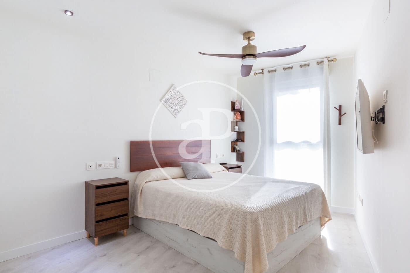 Appartement de 3 chambres à louer à Valence ville avec piscine - 2 000 € (Ref: 9451099)