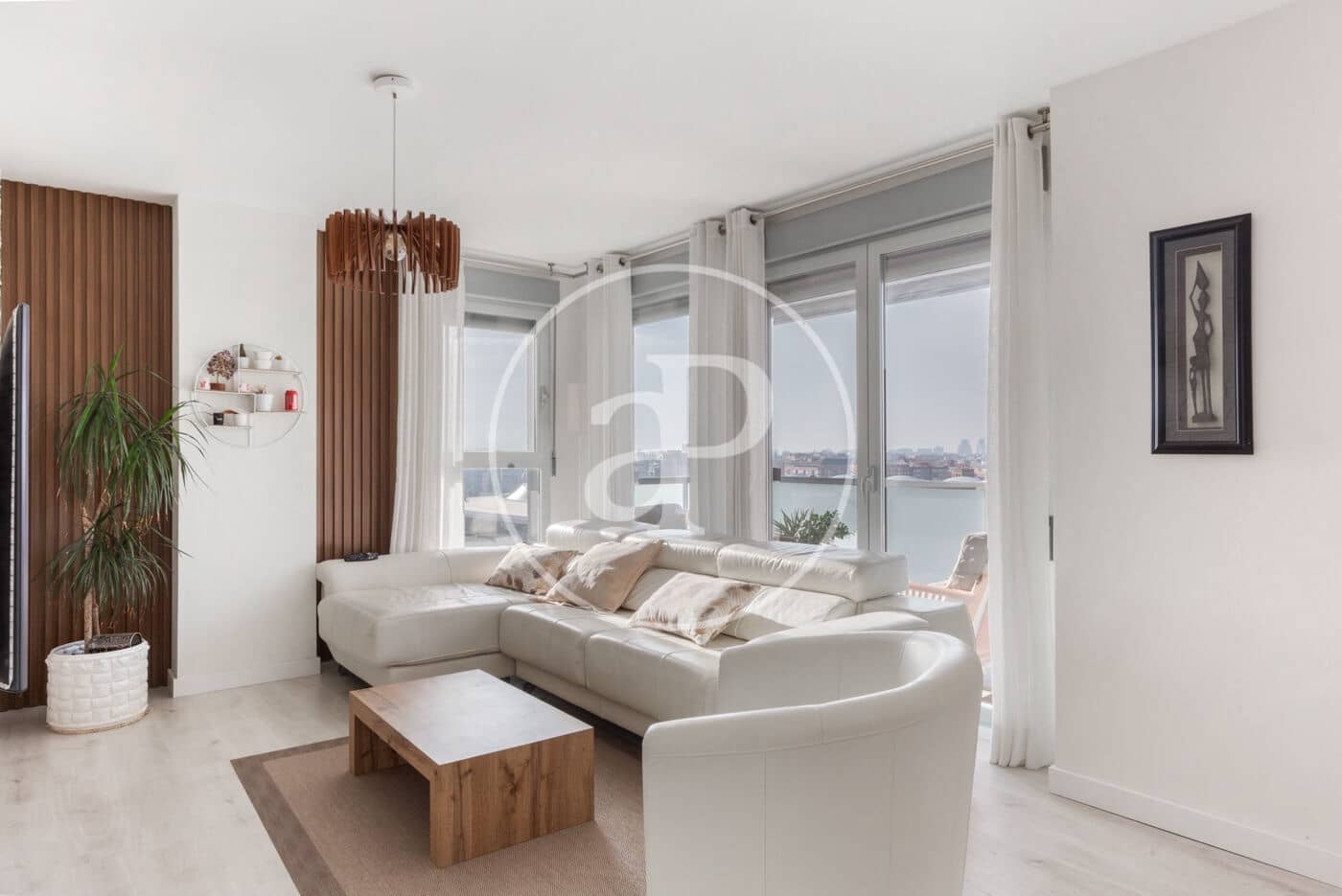 Appartement de 3 chambres à louer à Valence ville avec piscine - 2 000 € (Ref: 9451099)