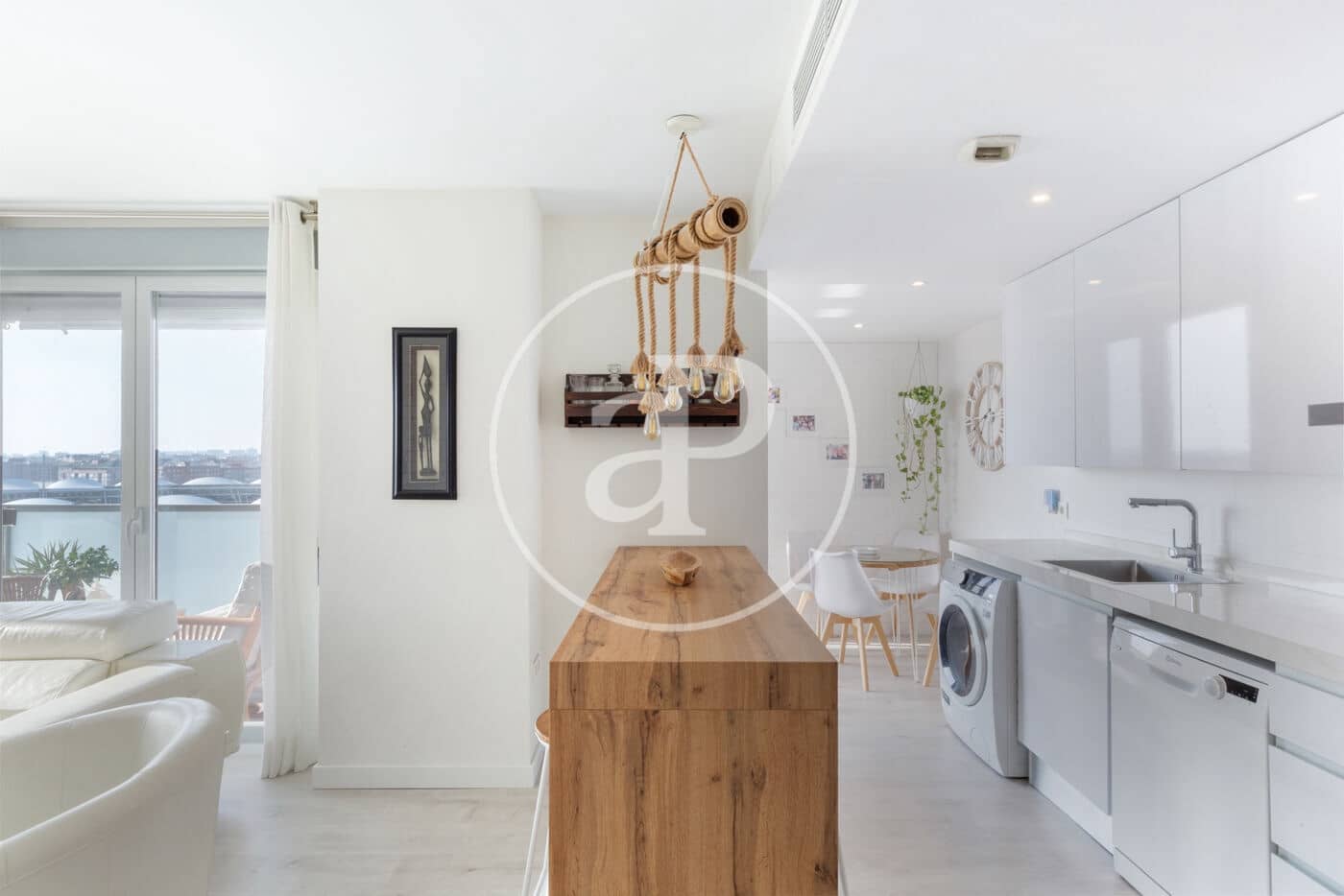 Appartement de 3 chambres à louer à Valence ville avec piscine - 2 000 € (Ref: 9451099)