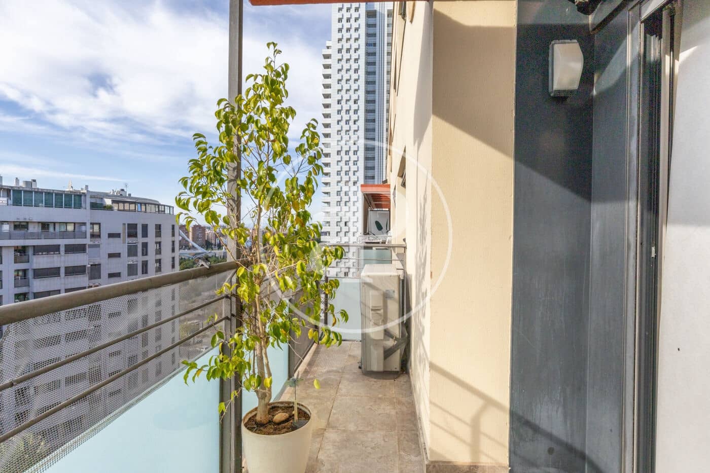 4 slaapkamer Appartement te koop in Valencia stad met zwembad - € 1.300.000 (Ref: 9451100)